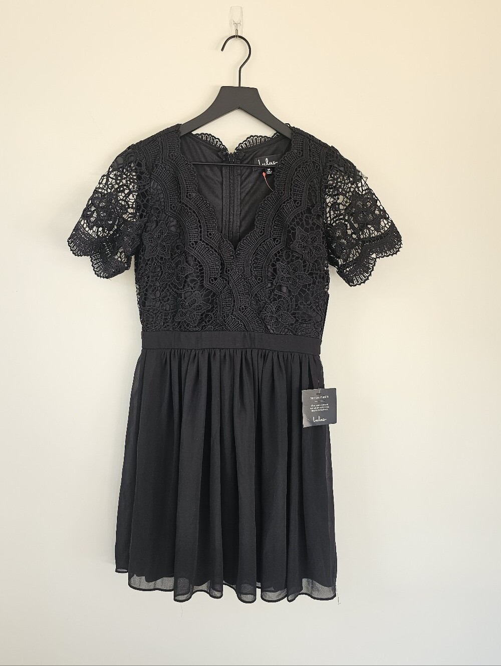 NWT Lulu's Black Lace Short Sleeve Skater Dress